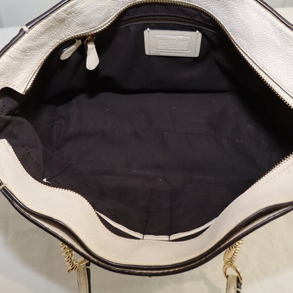 Coach Turnlock Chain Tote 27 White Leather Black Interior Gold Hardware 57107 - Picture 10 of 13